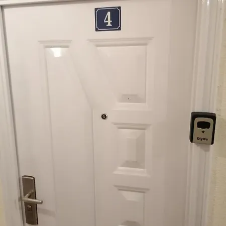 Lägenhet Kokki's Lovely 1bedroom At Old Town